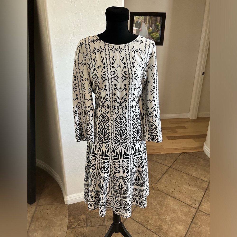 ST. JOHN DRESS (12); winter, fit & flare, midi - Picture 4 of 12
